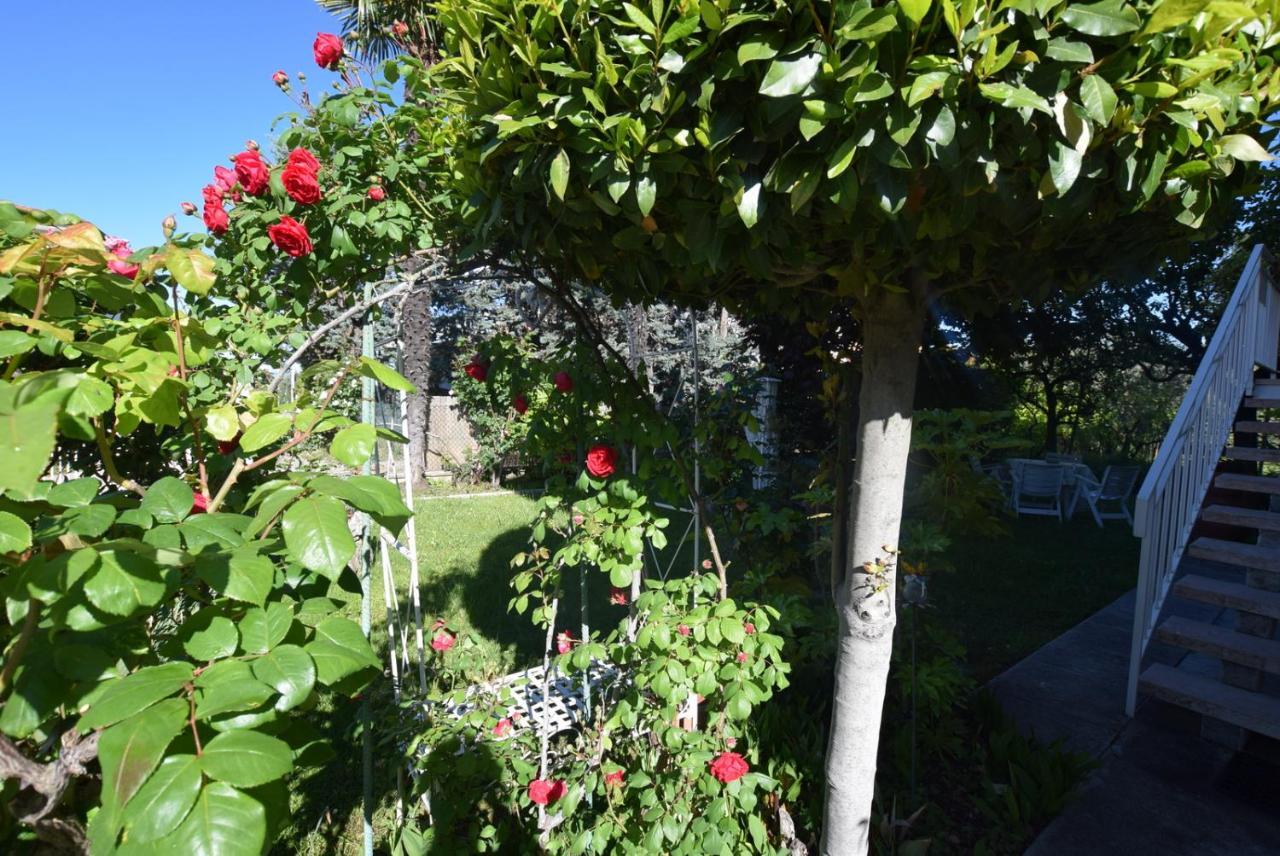 Villa Le Fate Dimora Di Charme Con Piscina Lazise Exterior photo